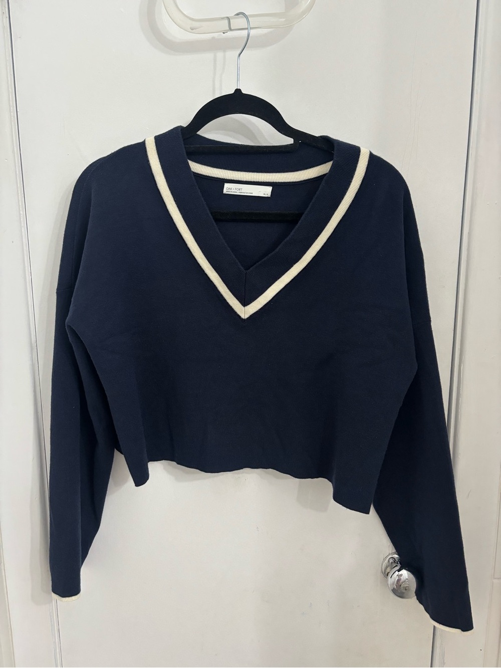 OAK + FORT Navy V‑Neck Sweater with Cream Trim